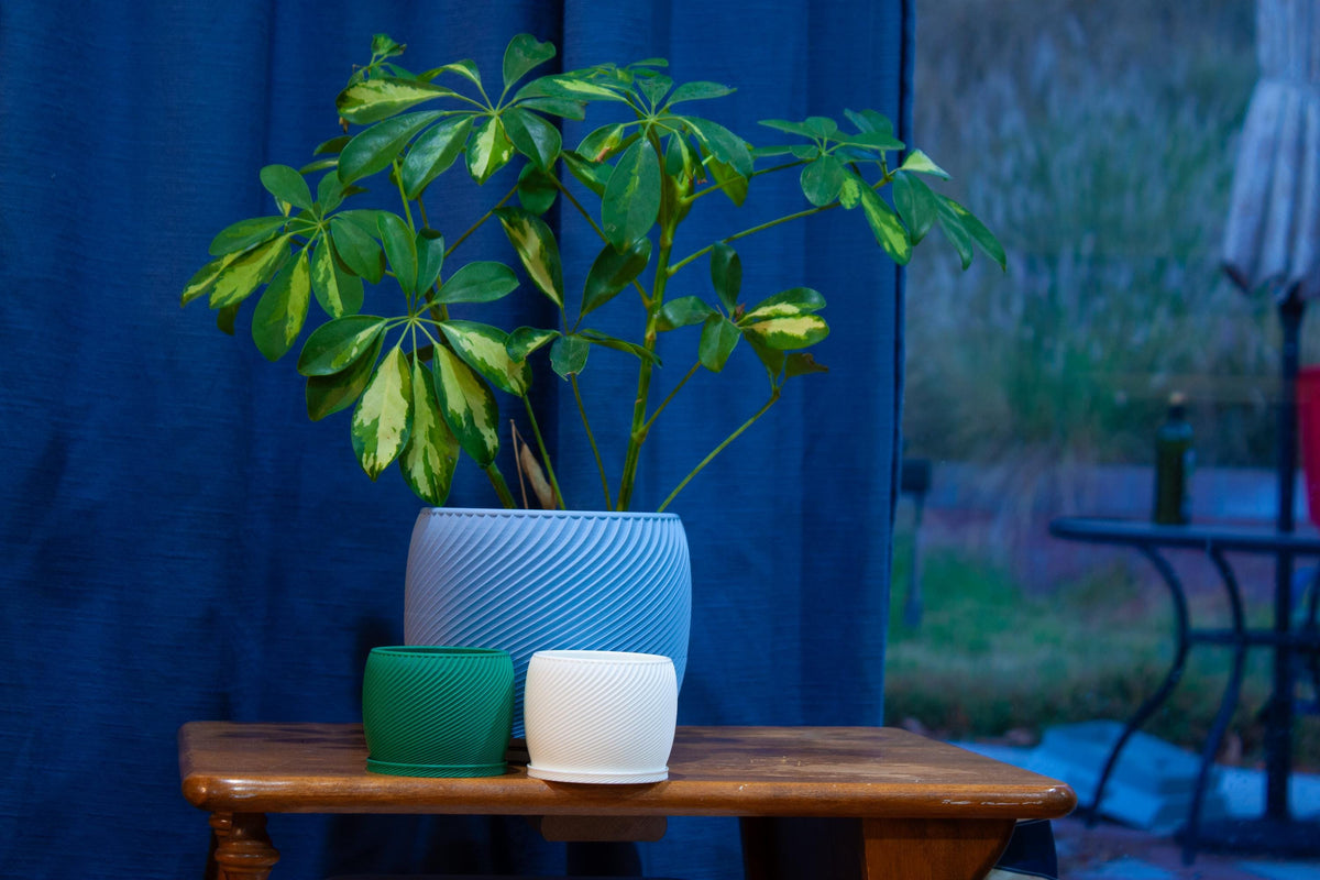 Spiral Planter with Drip Tray - Eco-conscious Bioplastic PHA
