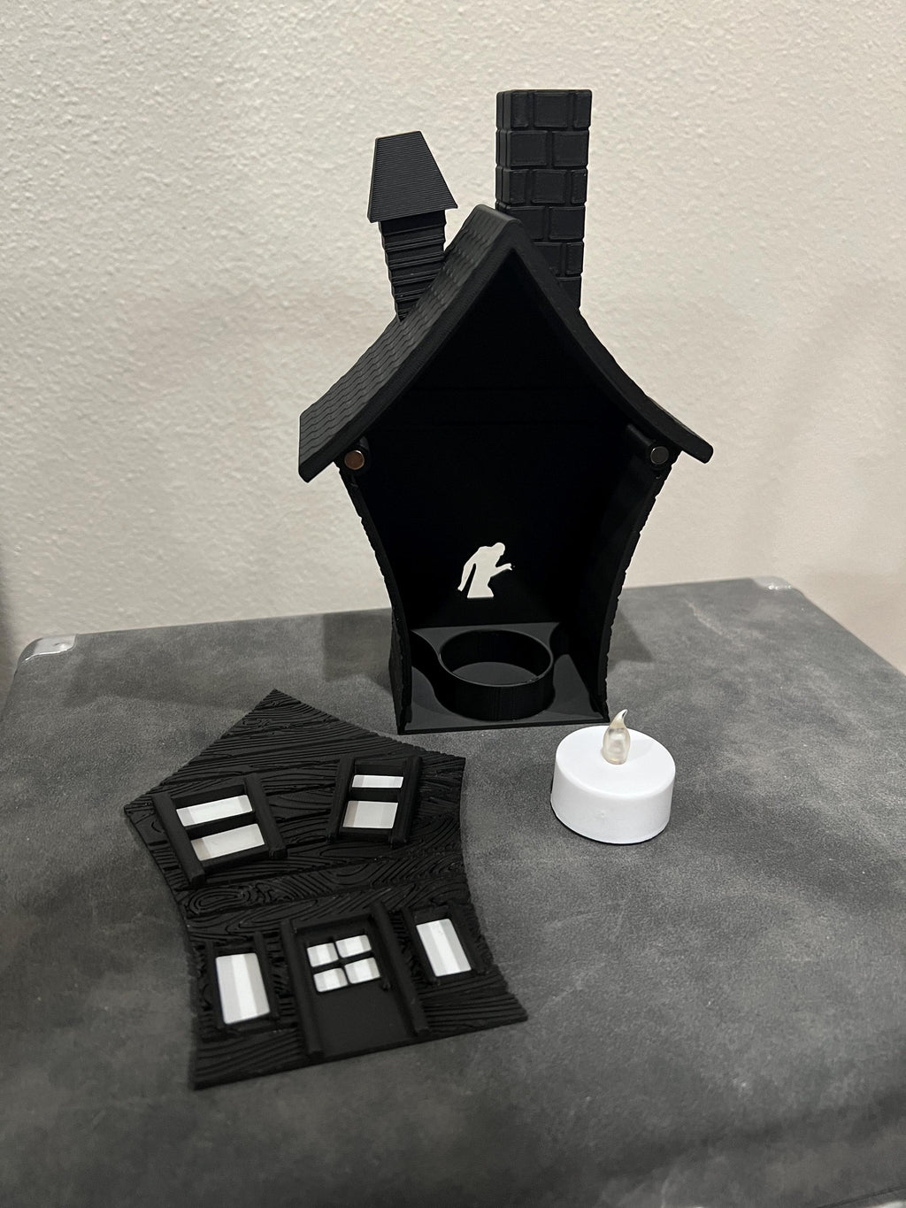 Nosferatu Shadow Haunted House LED Tea Light Holder: Magnetic Halloween Lantern, Eco-friendly material