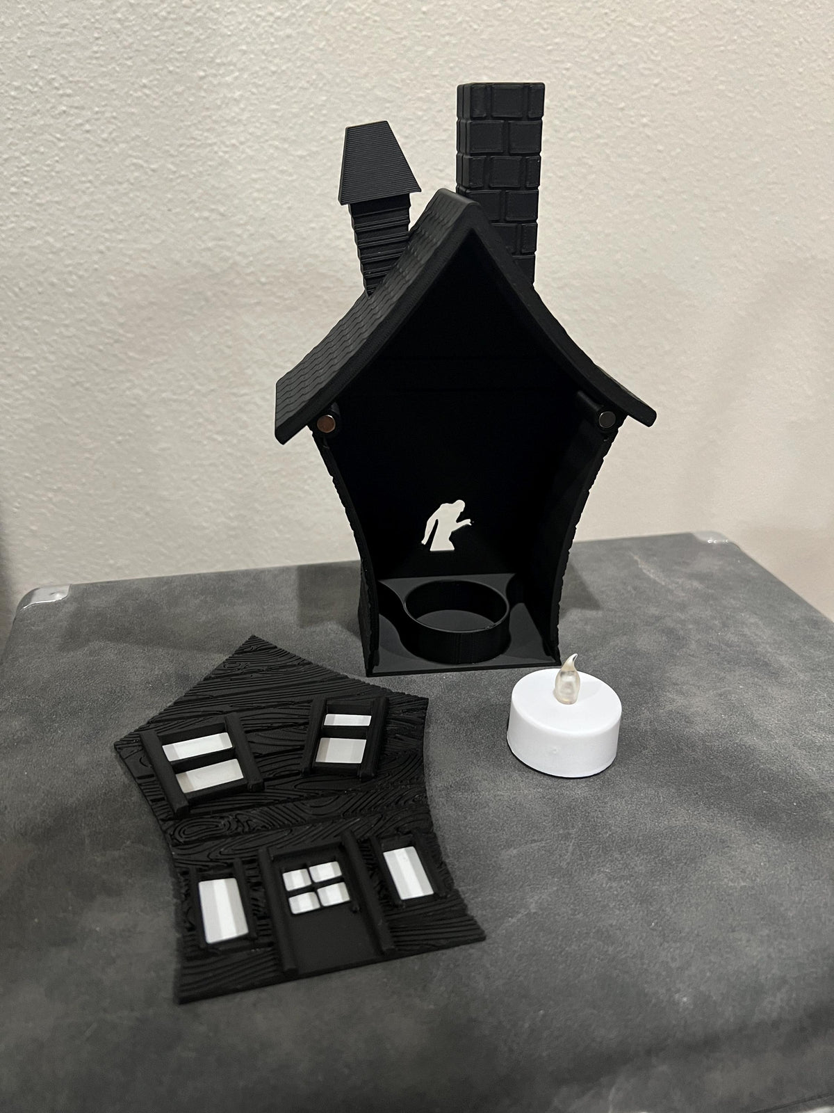 Nosferatu Shadow Haunted House LED Tea Light Holder: Magnetic Halloween Lantern, Eco-friendly material